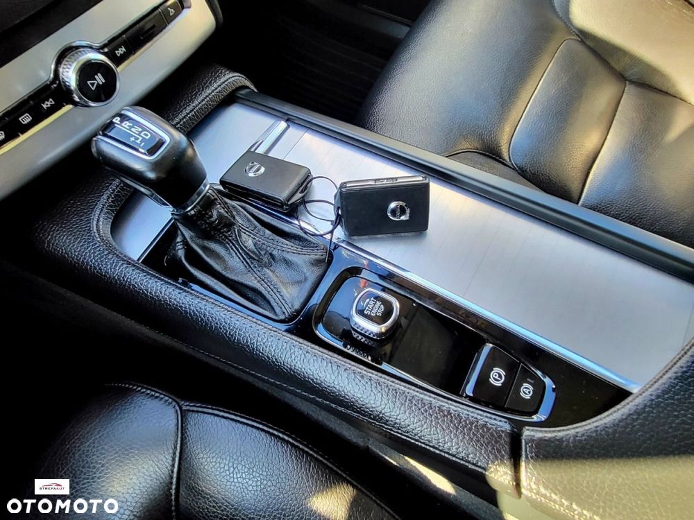 Volvo XC 90 - 33