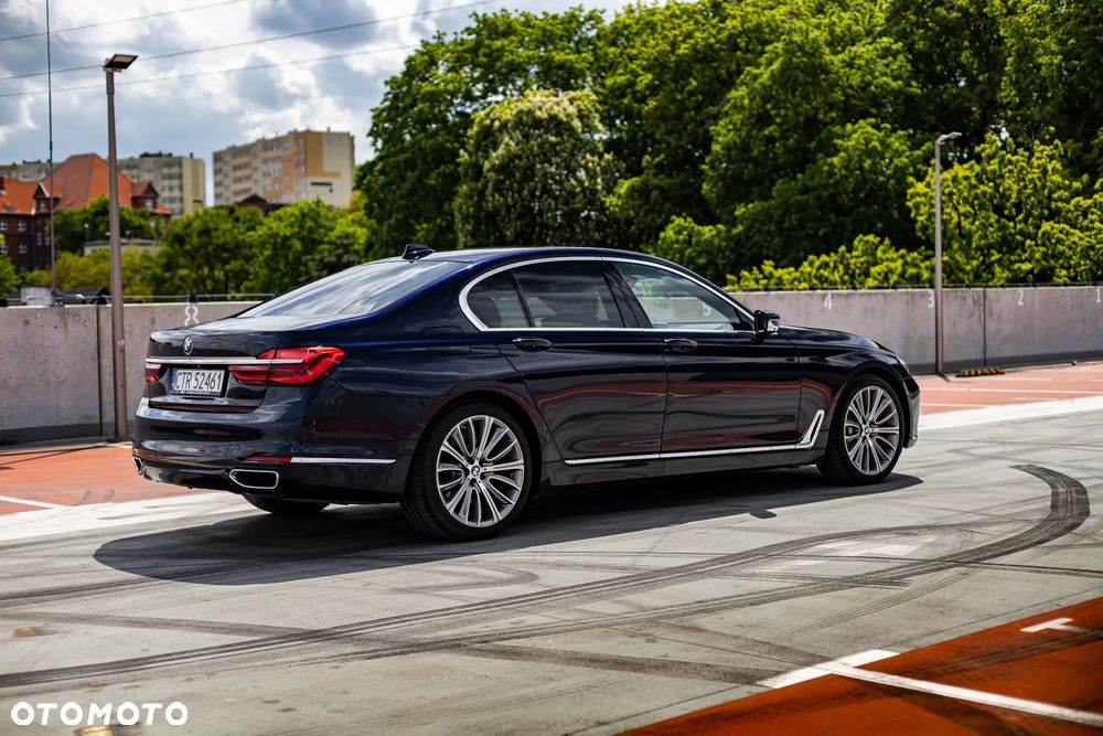 BMW Seria 7 730d - 13