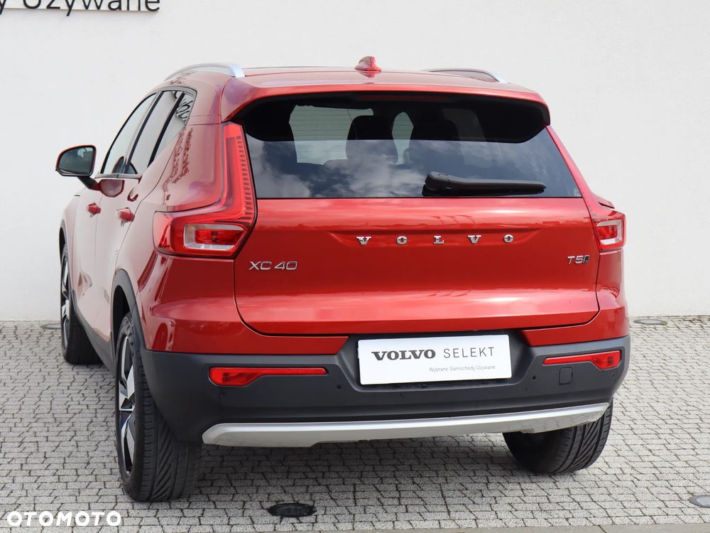 Volvo XC 40 T5 AWD Momentum Pro - 7