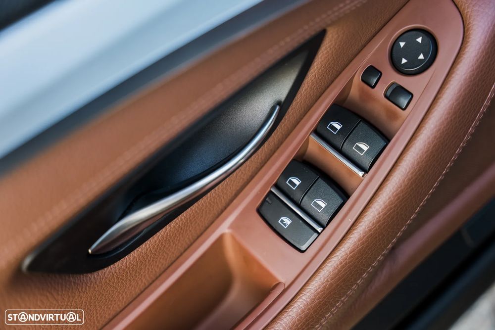 BMW 525 d xDrive Pack M Auto - 13