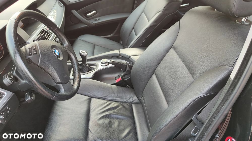 BMW Seria 5 520d - 36