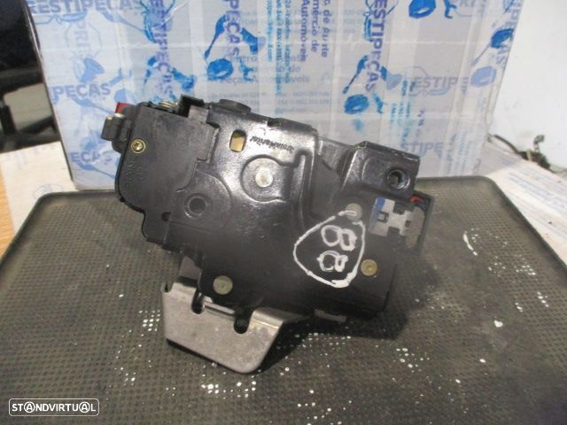 Fecho 8E0839015C AUDI A4 2002 TE 7 PINOS AUDI A4  8E FASE 1 2005 1.9TDI 130CV 4P PRETO TE 7 PINOS - 3