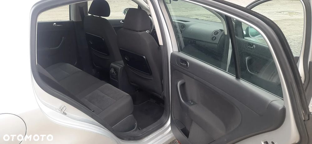 Volkswagen Golf 2.0 TDI DPF Comfortline - 12