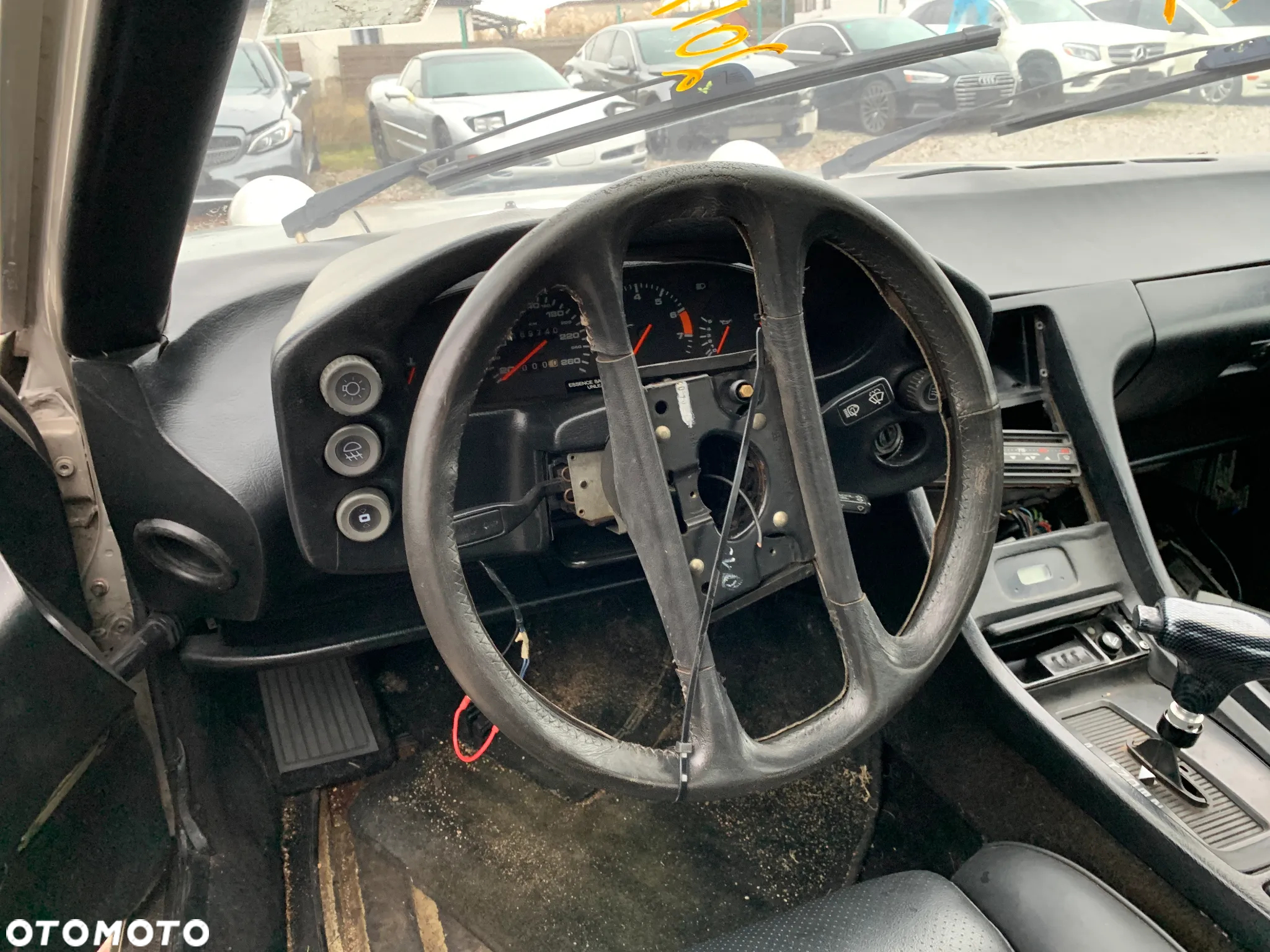 Porsche 928 - 12