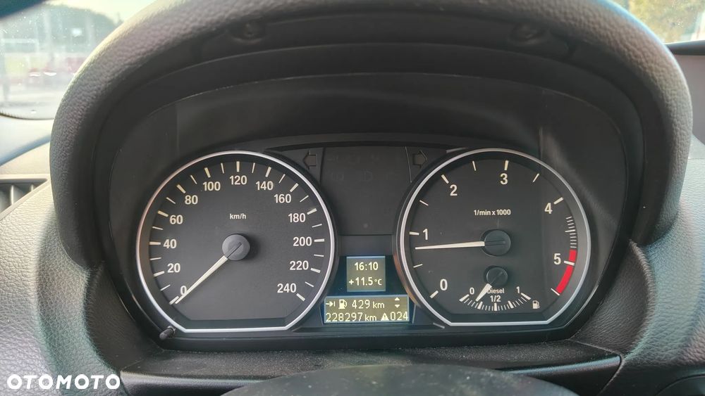 BMW Seria 1 116d - 9