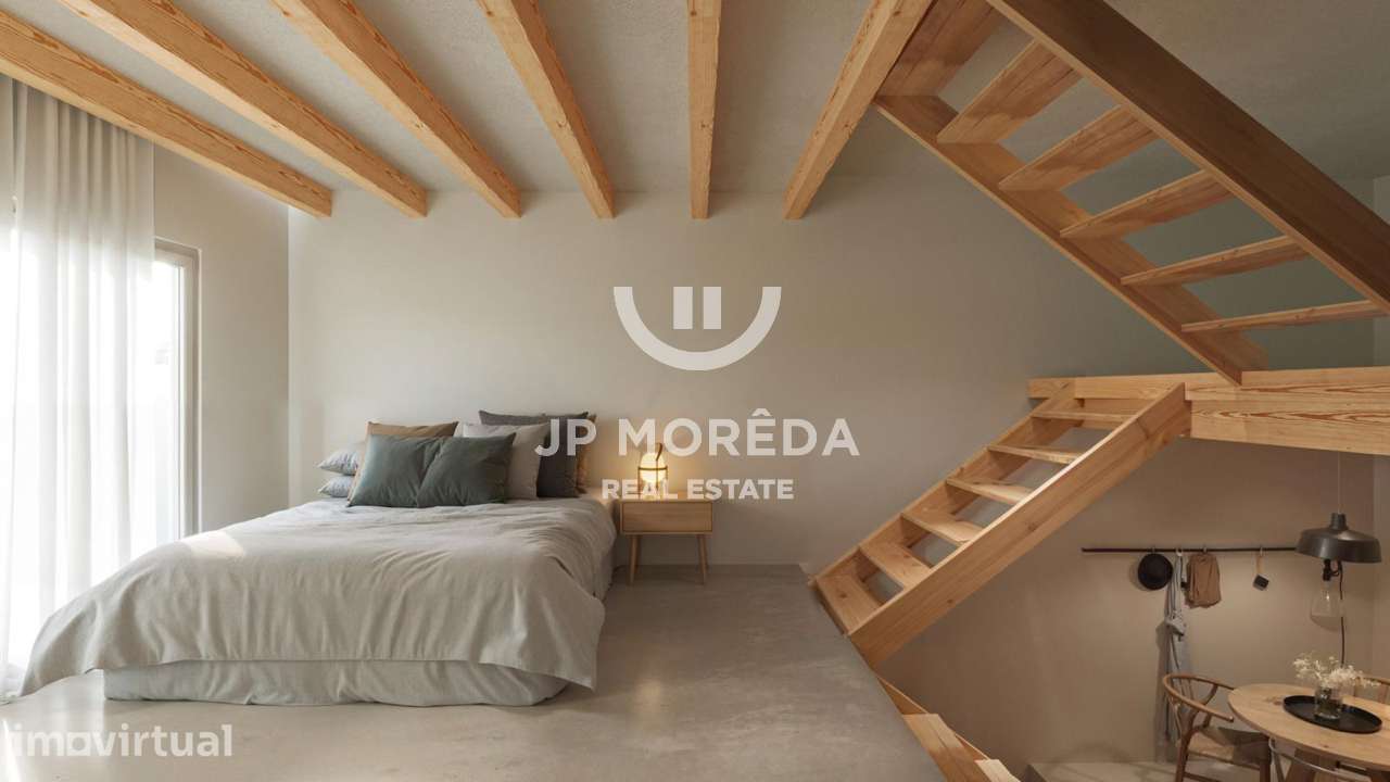 Moradia T1 com terraço na cobertura - Escadas do Roleto - Grande imagem: 3/3
