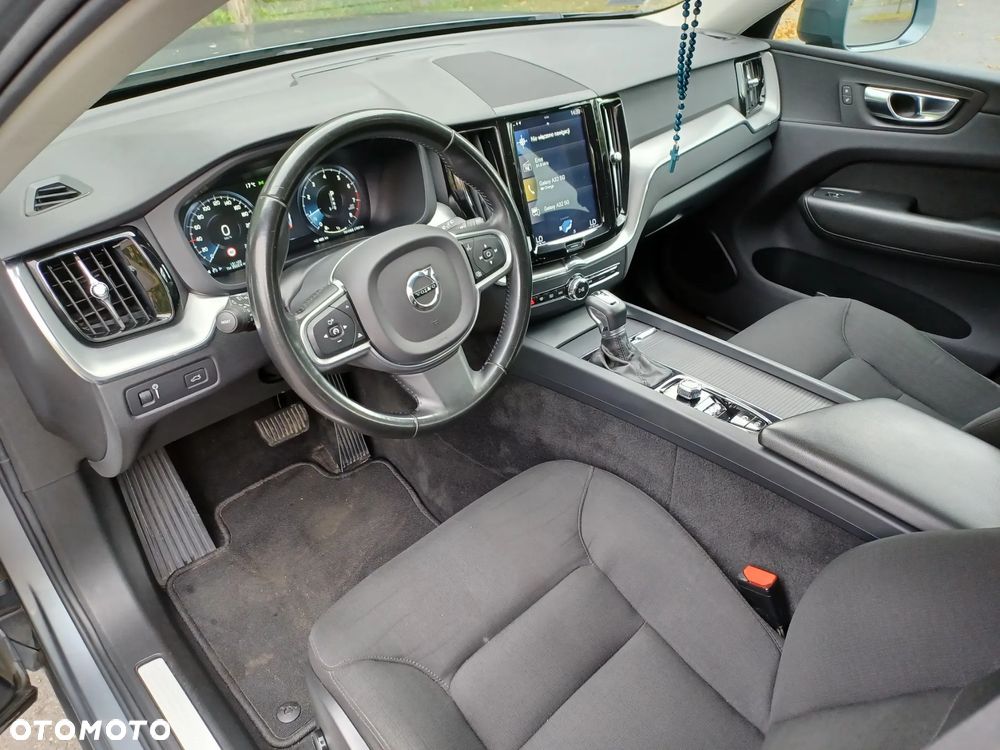 Volvo XC 60 T4 Momentum - 20