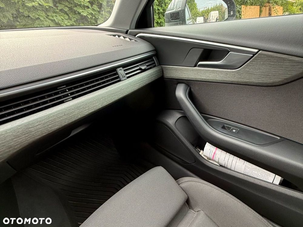 Audi A4 Limousine 35 TFSI mHEV S Line S tronic - 15
