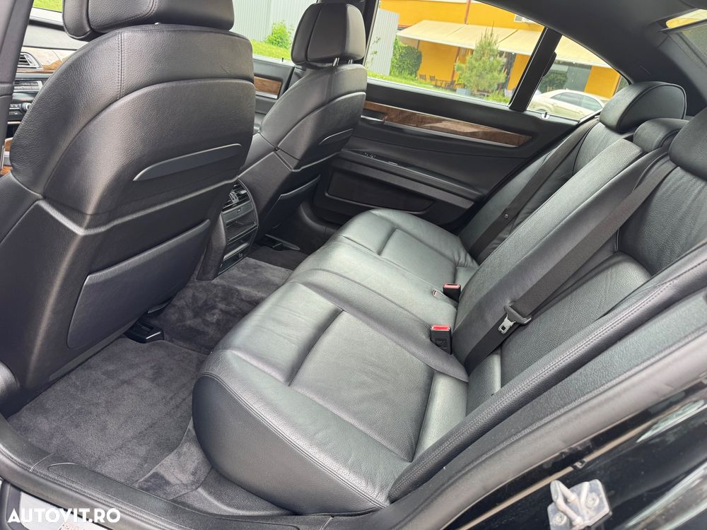 BMW Seria 7 730d Aut. - 8