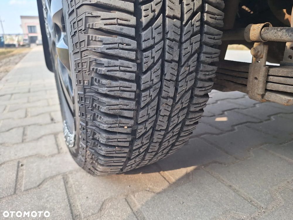 Toyota Hilux 2.5 D-4D DLX - 10