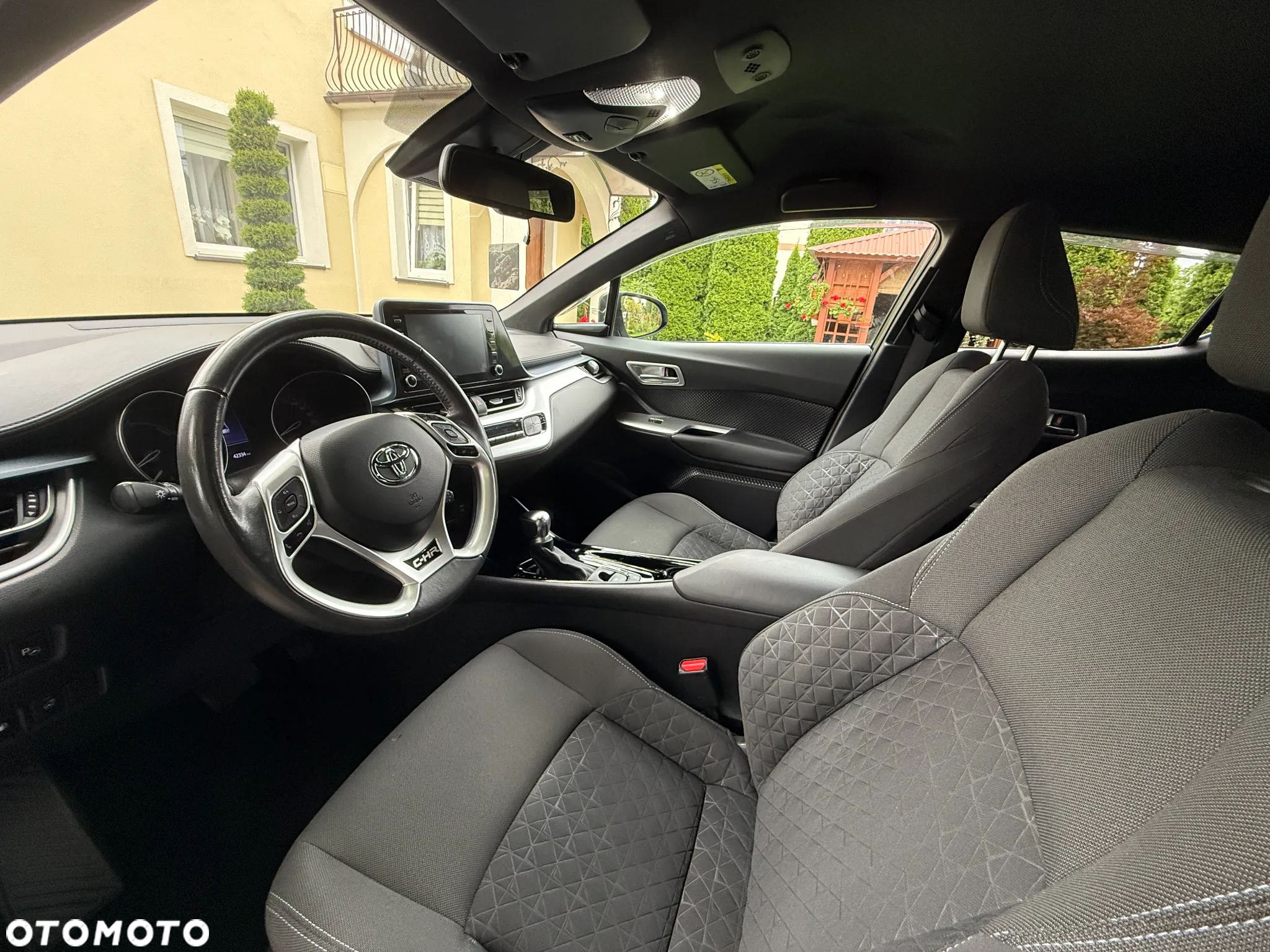 Toyota C-HR - 7