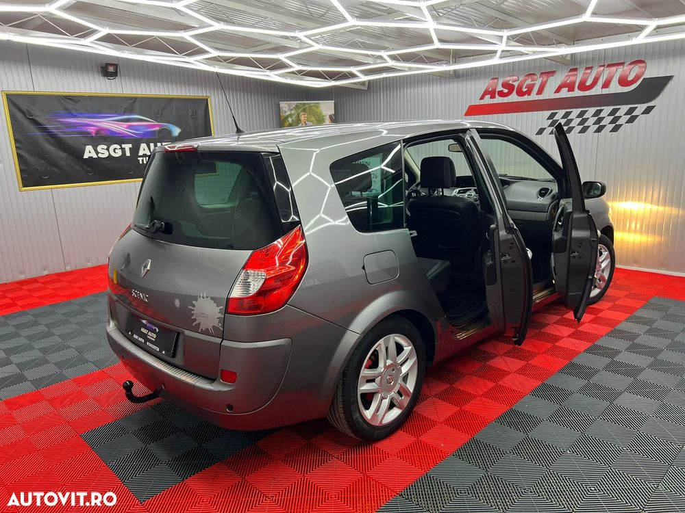 Renault Scenic - 17