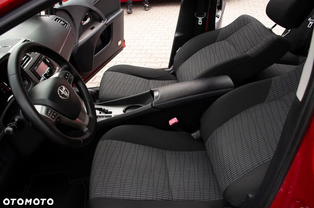 Toyota Avensis 1.8 Sol MS - 27