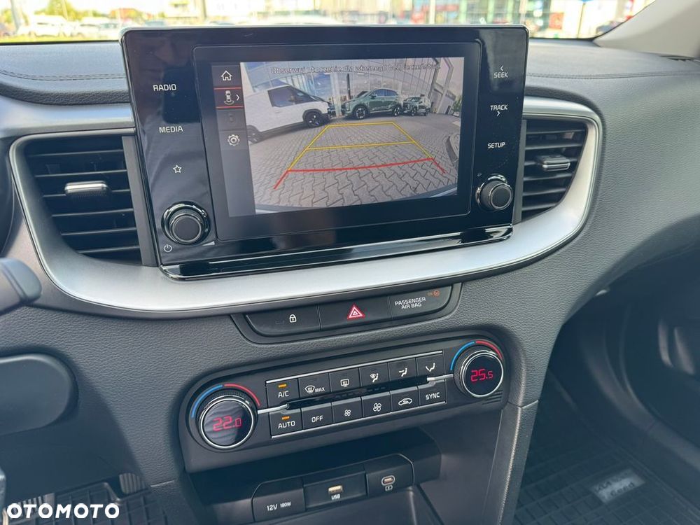 Kia Ceed 1.5 T-GDI M DCT - 12