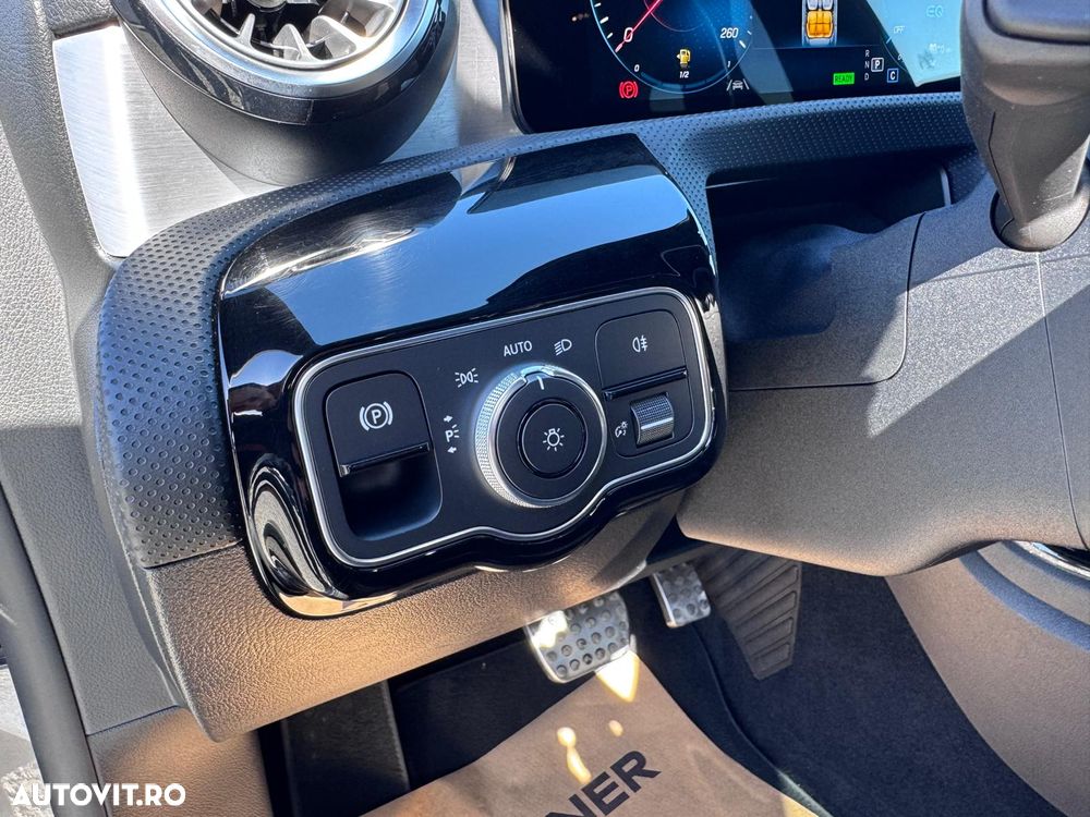 Mercedes-Benz CLA - 15