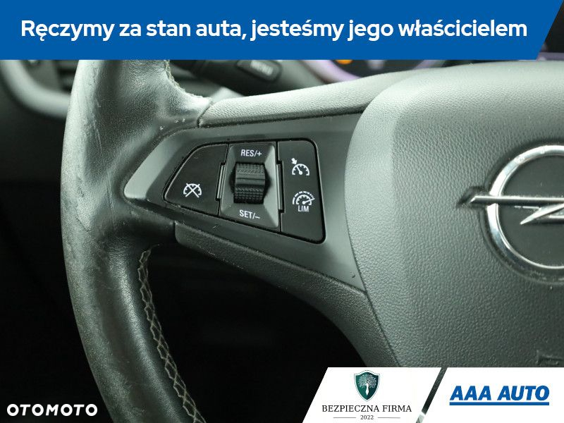 Opel Astra - 16
