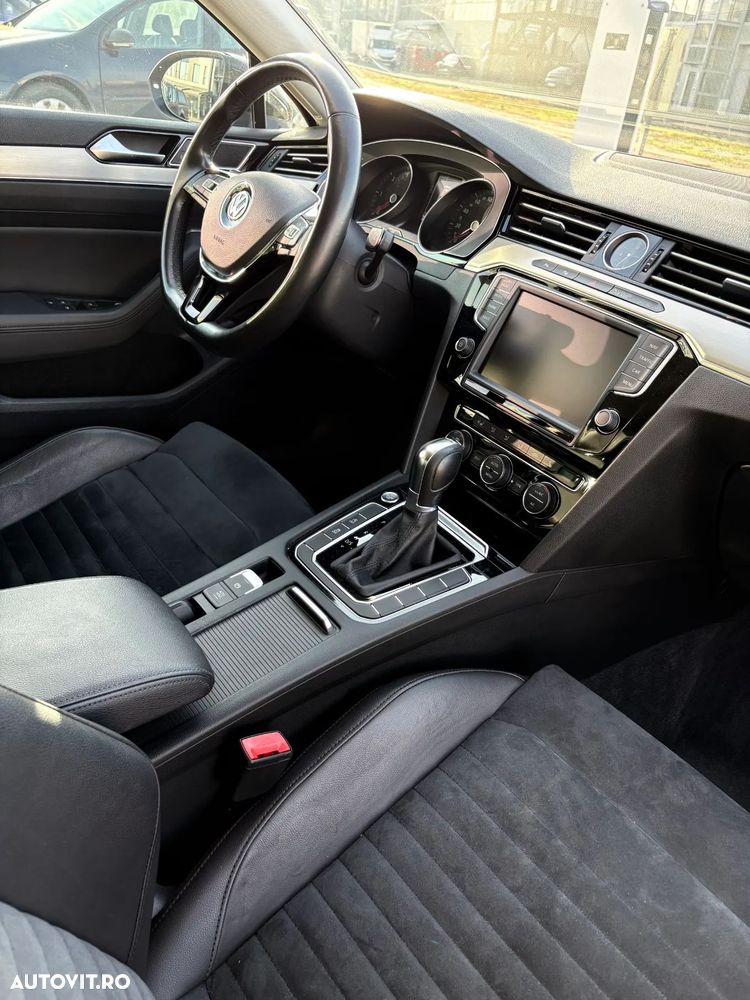 Volkswagen Passat - 14