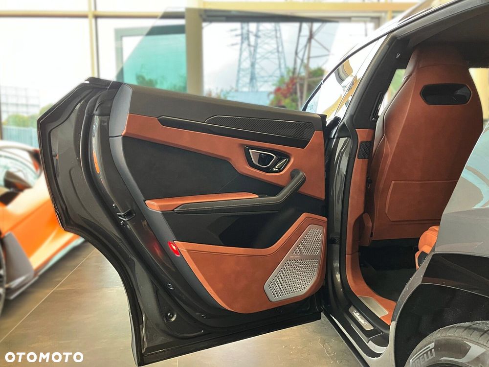 Lamborghini Urus - 34