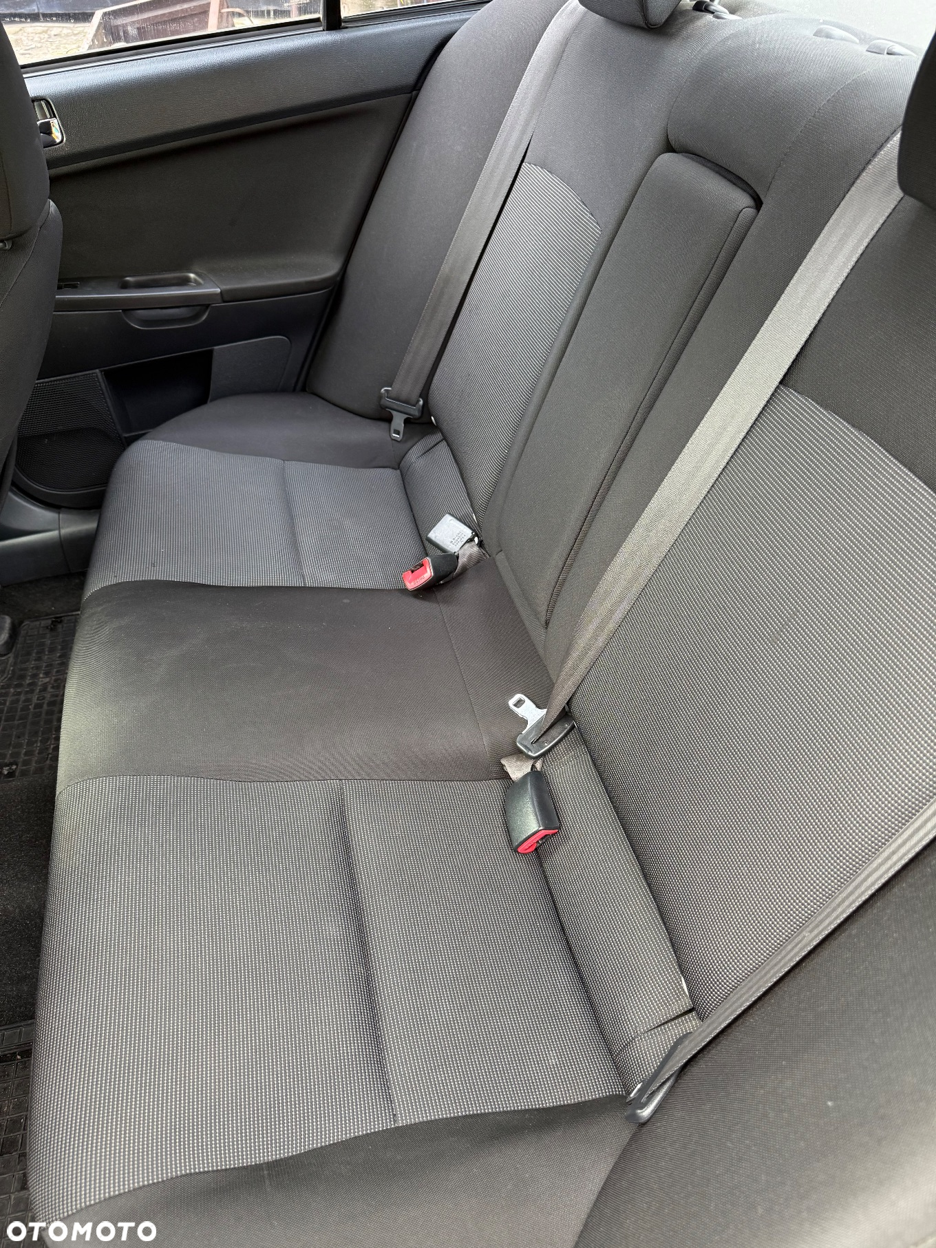 Mitsubishi Lancer - 8