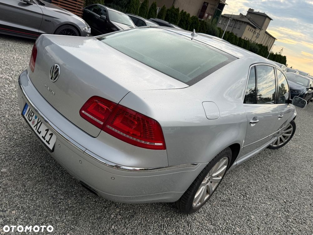 Volkswagen Phaeton 4.2 V8 4MOTION Automatik (5 Sitzer) - 23
