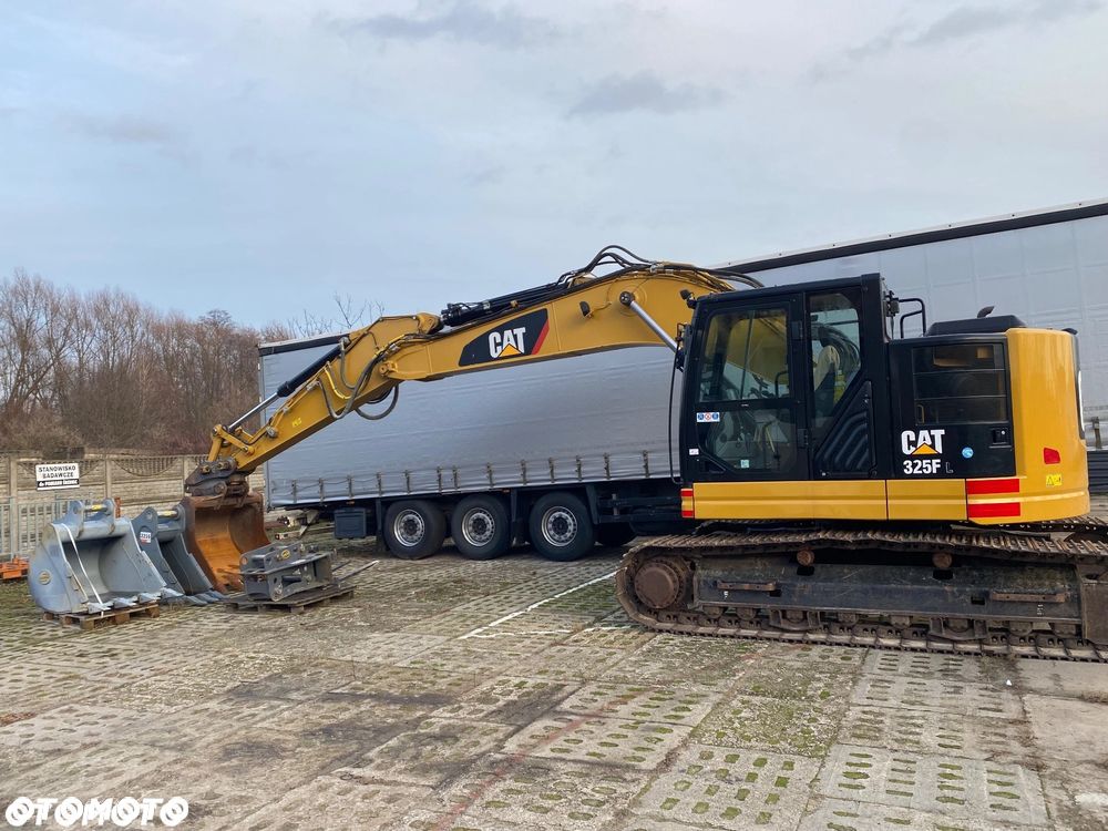 Caterpillar 325 F LCR - 35