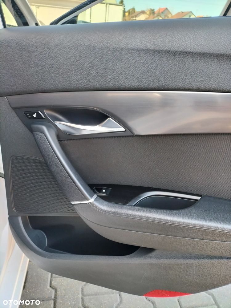 Hyundai i40 Kombi 1.7 CRDi Premium - 12
