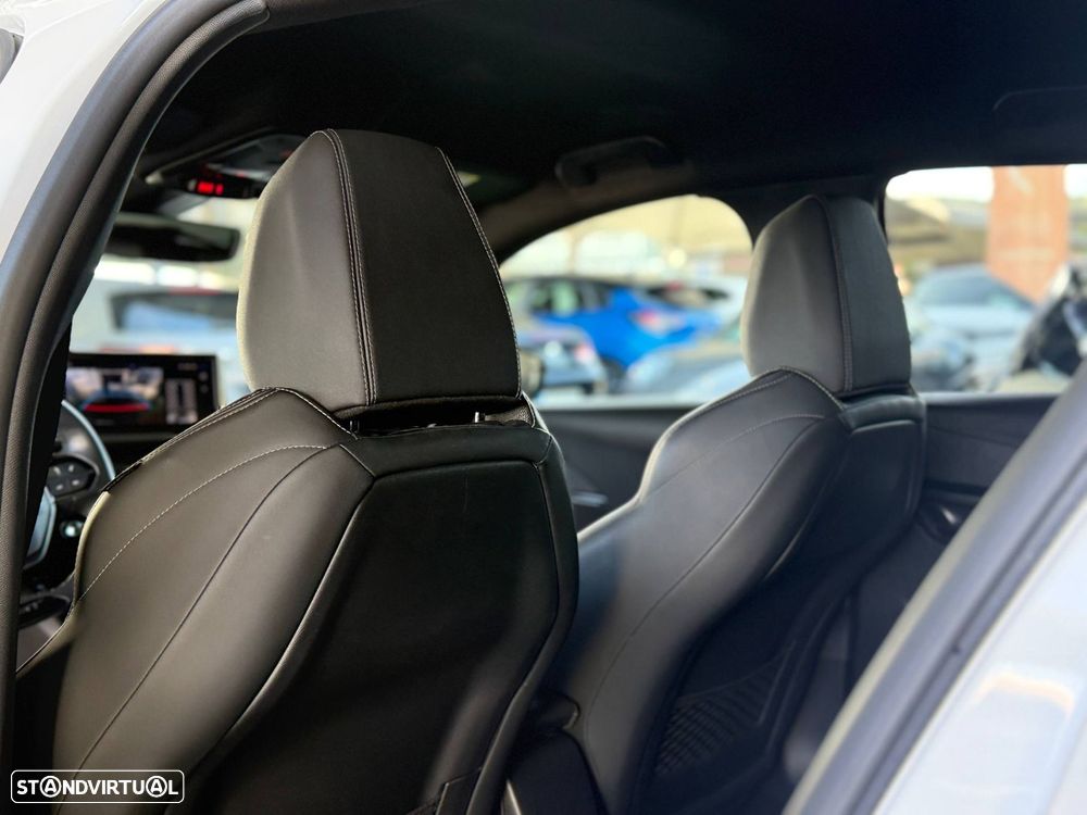 Peugeot e-208 50 kWh GT - 44