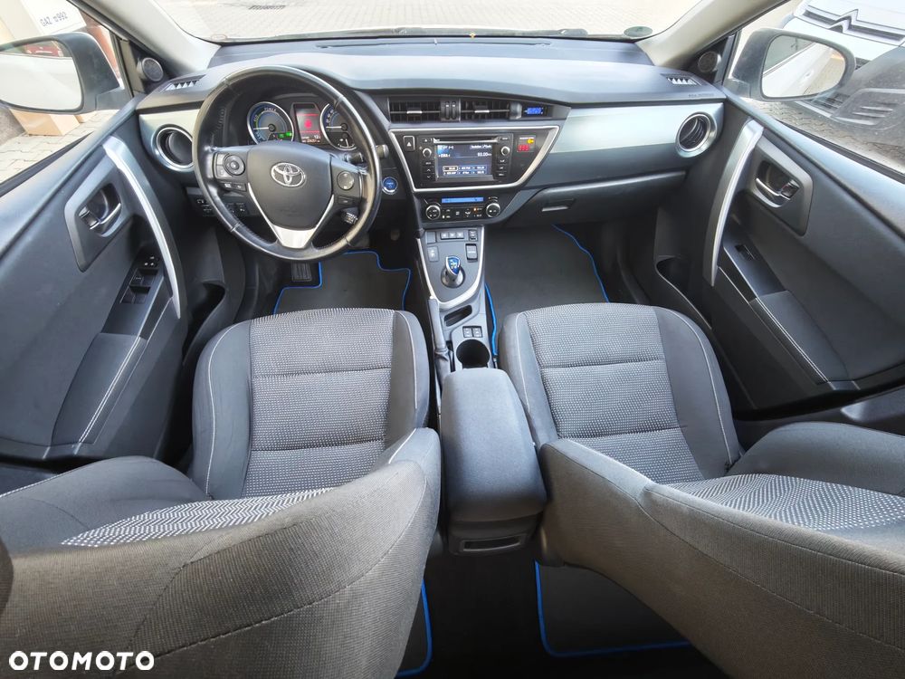 Toyota Auris 1.8 HSD Luna - 24