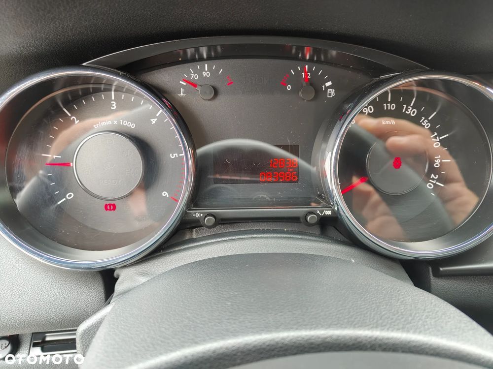 Peugeot 3008 1.6 HDi Active - 24
