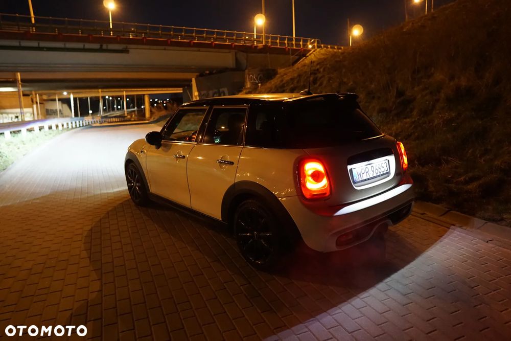 MINI Cooper S Standard - 9