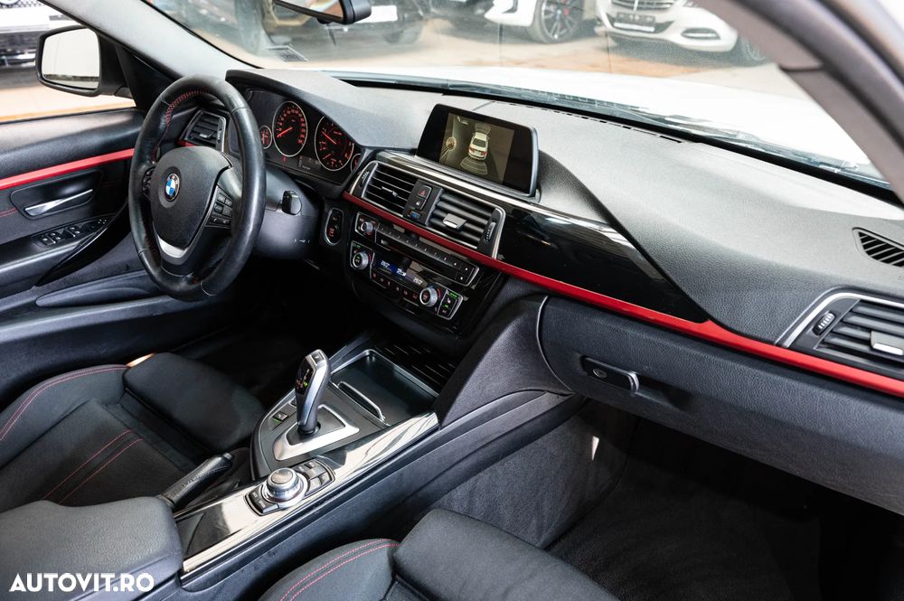 BMW Seria 3 318d Aut. - 26