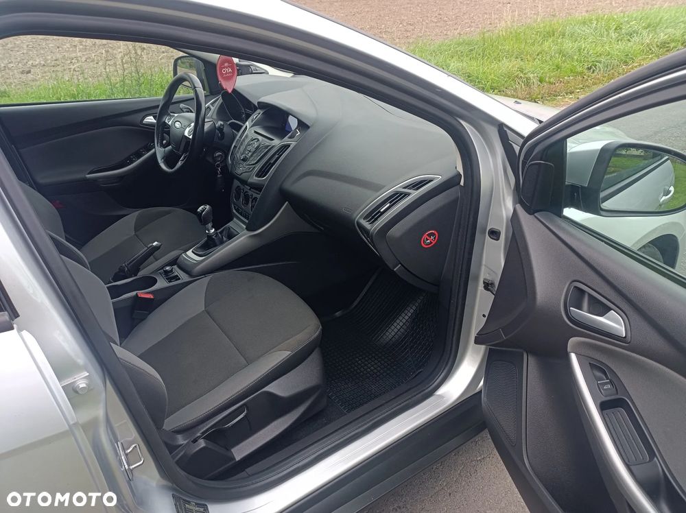 Ford Focus 1.6 TDCi DPF SYNC Edition - 10