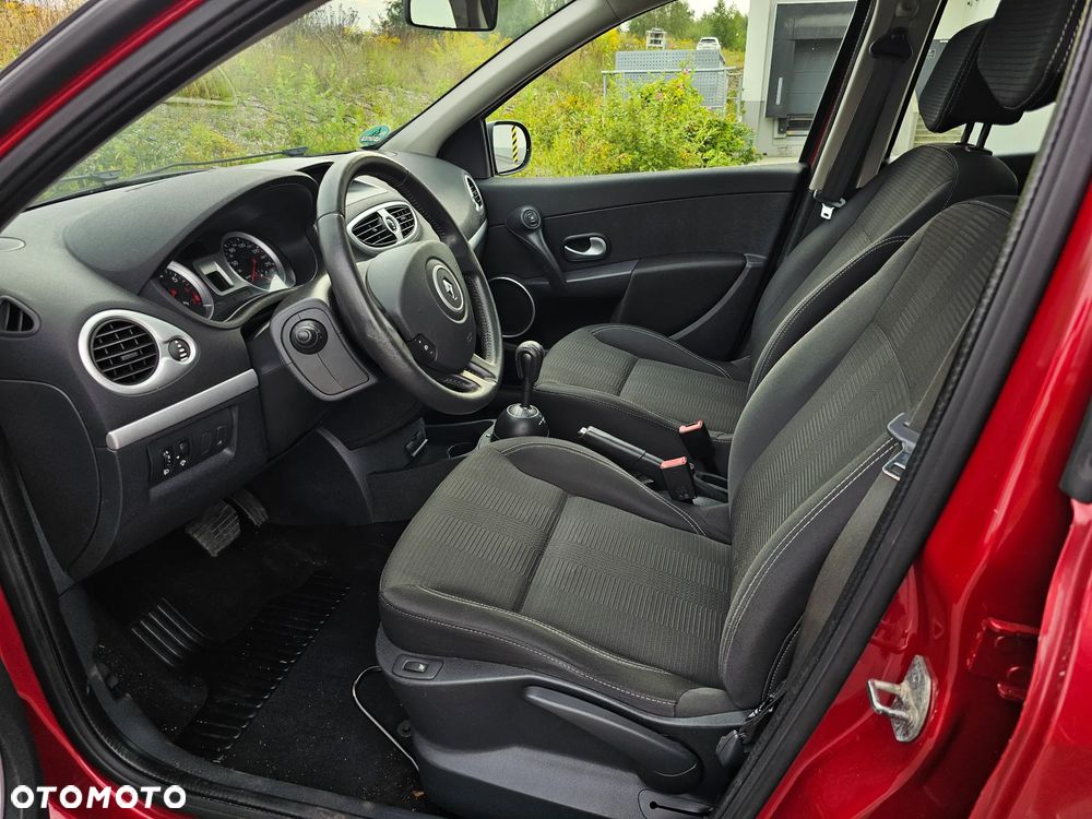 Renault Clio 1.2 16V Grandtour Dynamique - 9