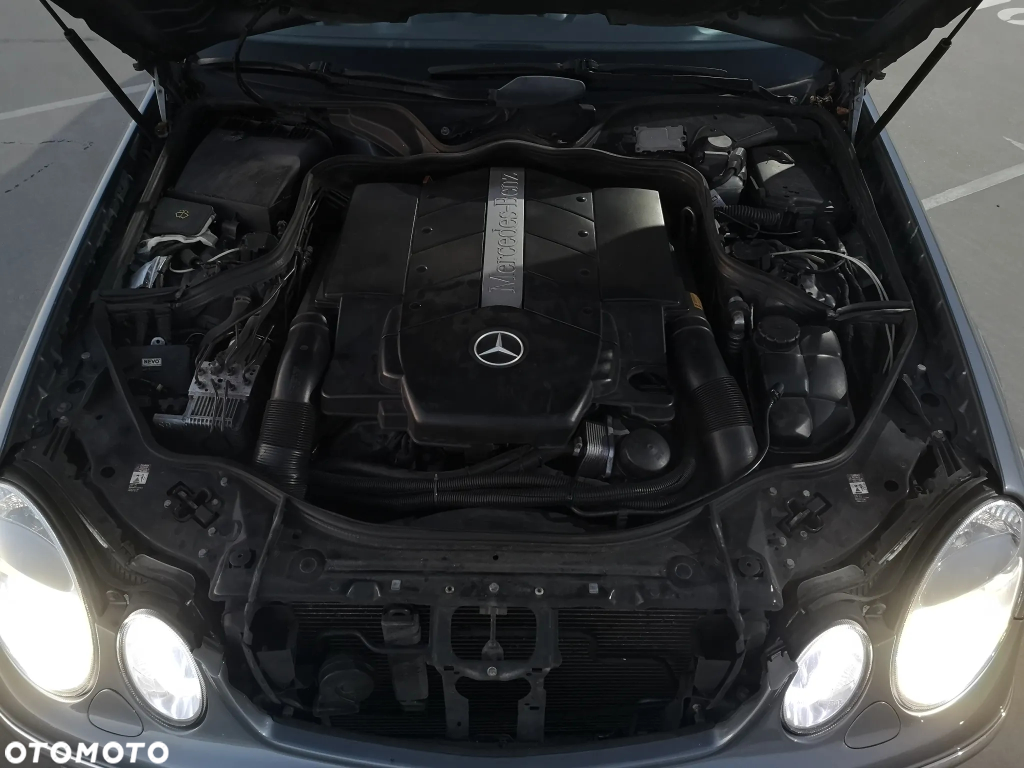 Mercedes-Benz Klasa E 500 Avantgarde - 32