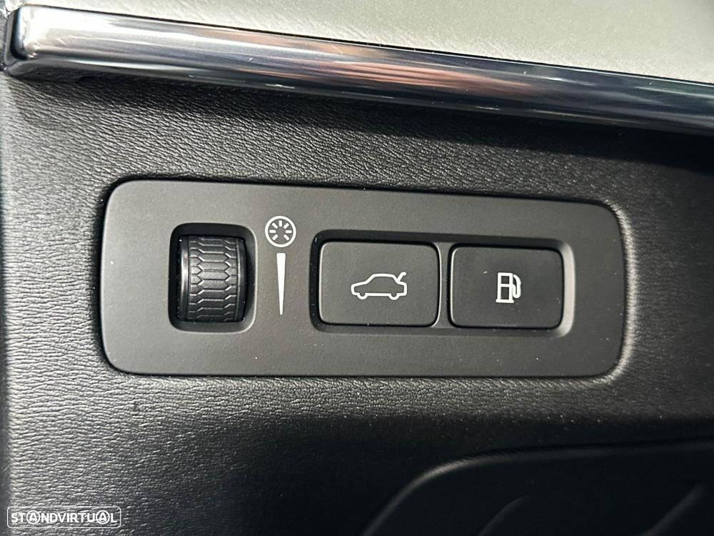 Volvo XC 90 T8 AWD Twin Engine Geartronic Inscription - 49