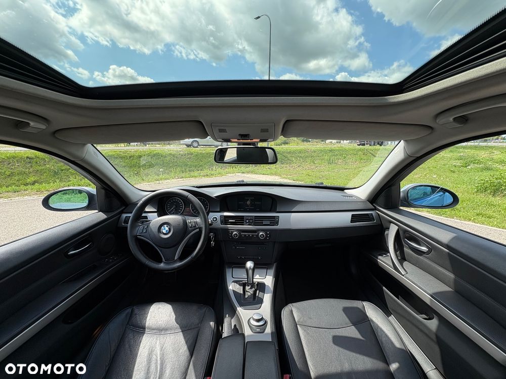 BMW Seria 3 320i - 7