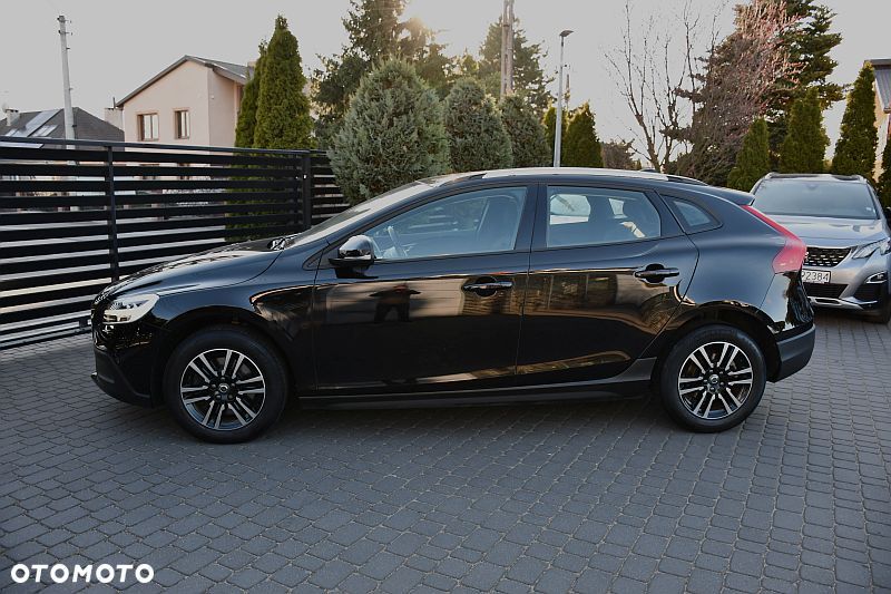 Volvo V40 Cross Country D2 Momentum - 29