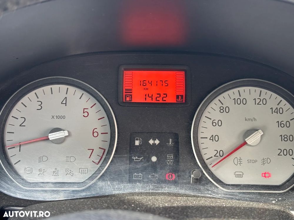 Dacia Logan 1.6 16V Prestige - 12