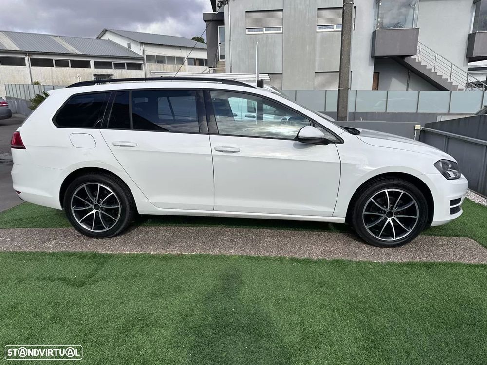 VW Golf Variant 1.6 TDi Highline - 15