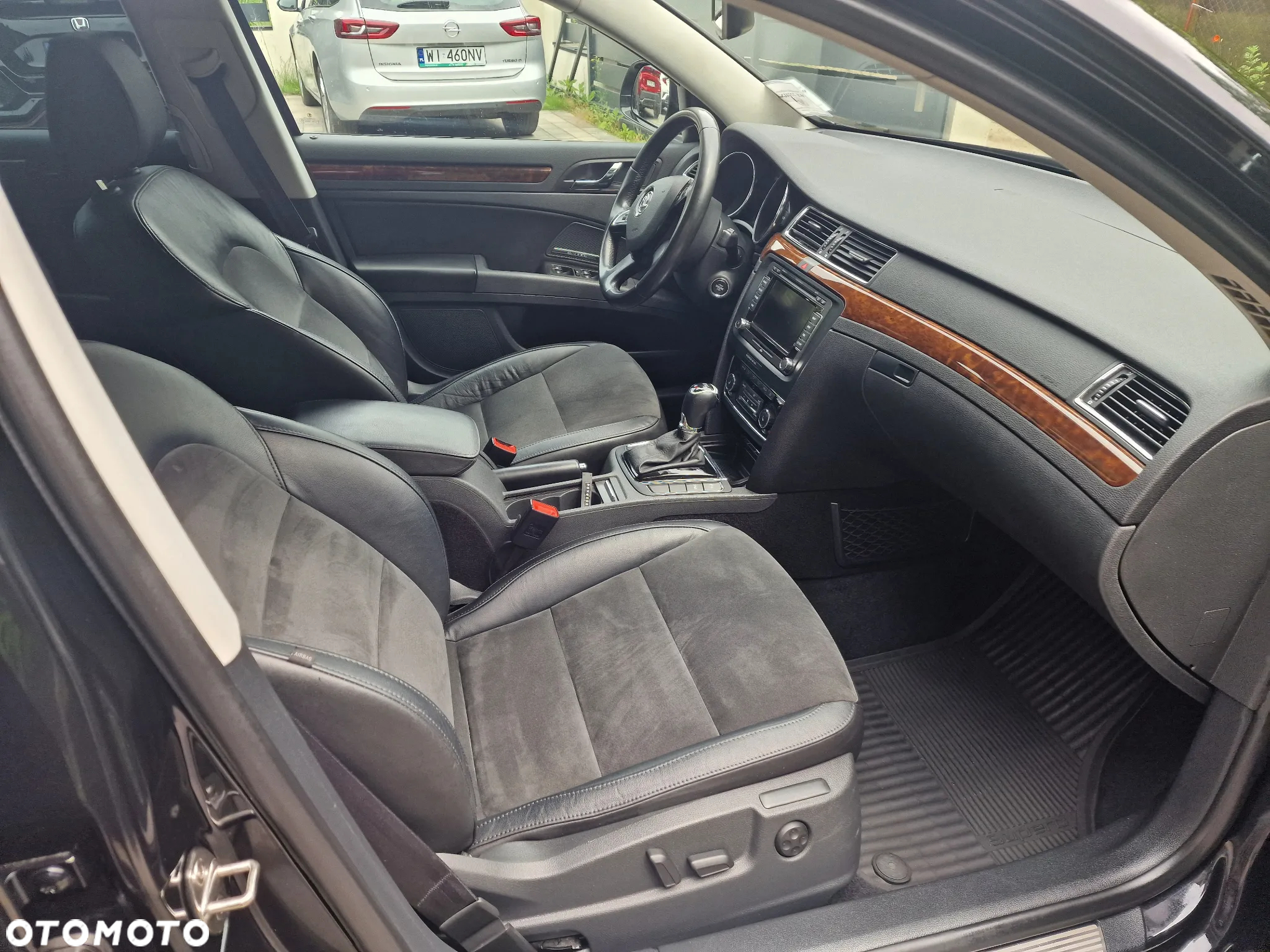 Skoda Superb 2.0 TDI 4x4 Platinum DSG - 15