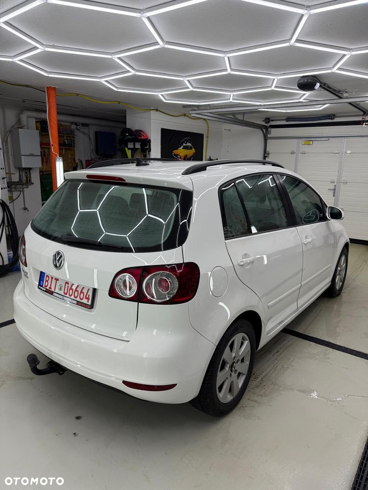 Volkswagen Golf Plus - 12