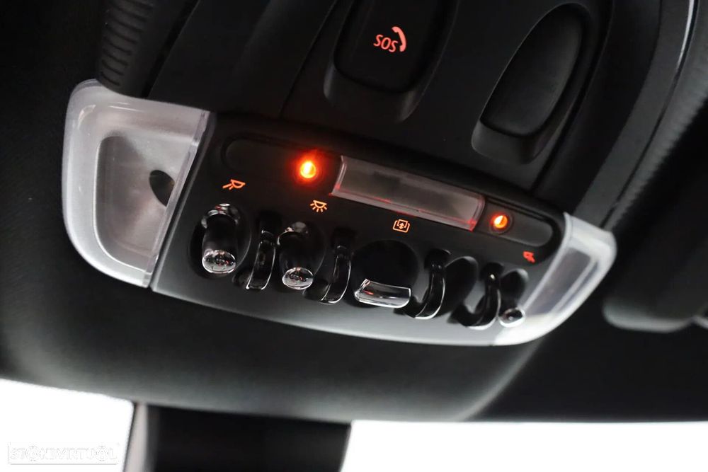 MINI Countryman Cooper SE ALL4 Auto - 31
