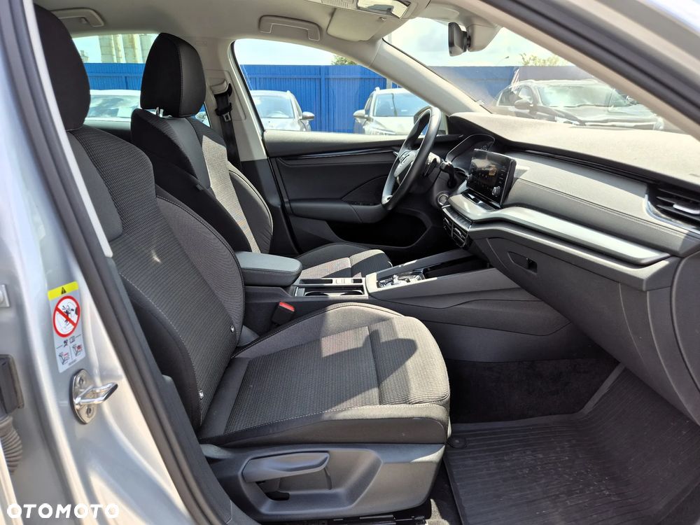 Skoda Octavia 2.0 TDI Ambition DSG - 18