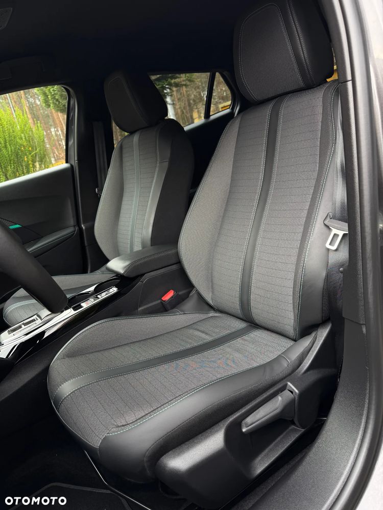 Peugeot 2008 1.2 PureTech Allure S&S EAT8 - 14