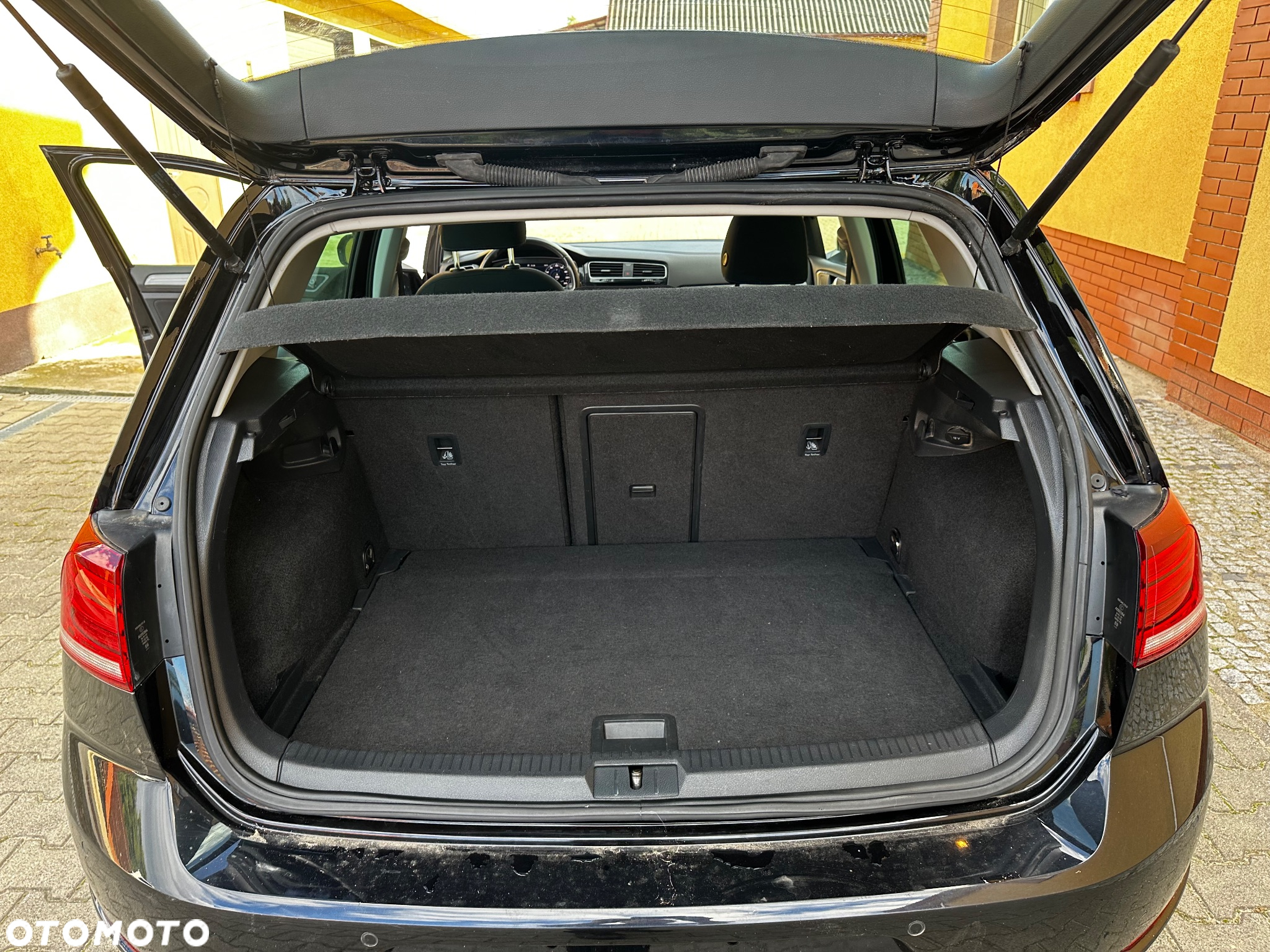 Volkswagen Golf 1.5 TSI BlueMotion ACT DSG Comfortline - 9