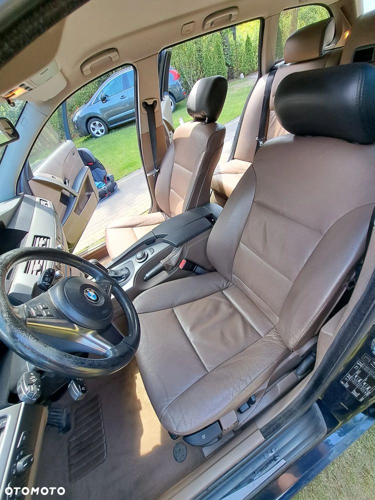 BMW Seria 5 525d - 6