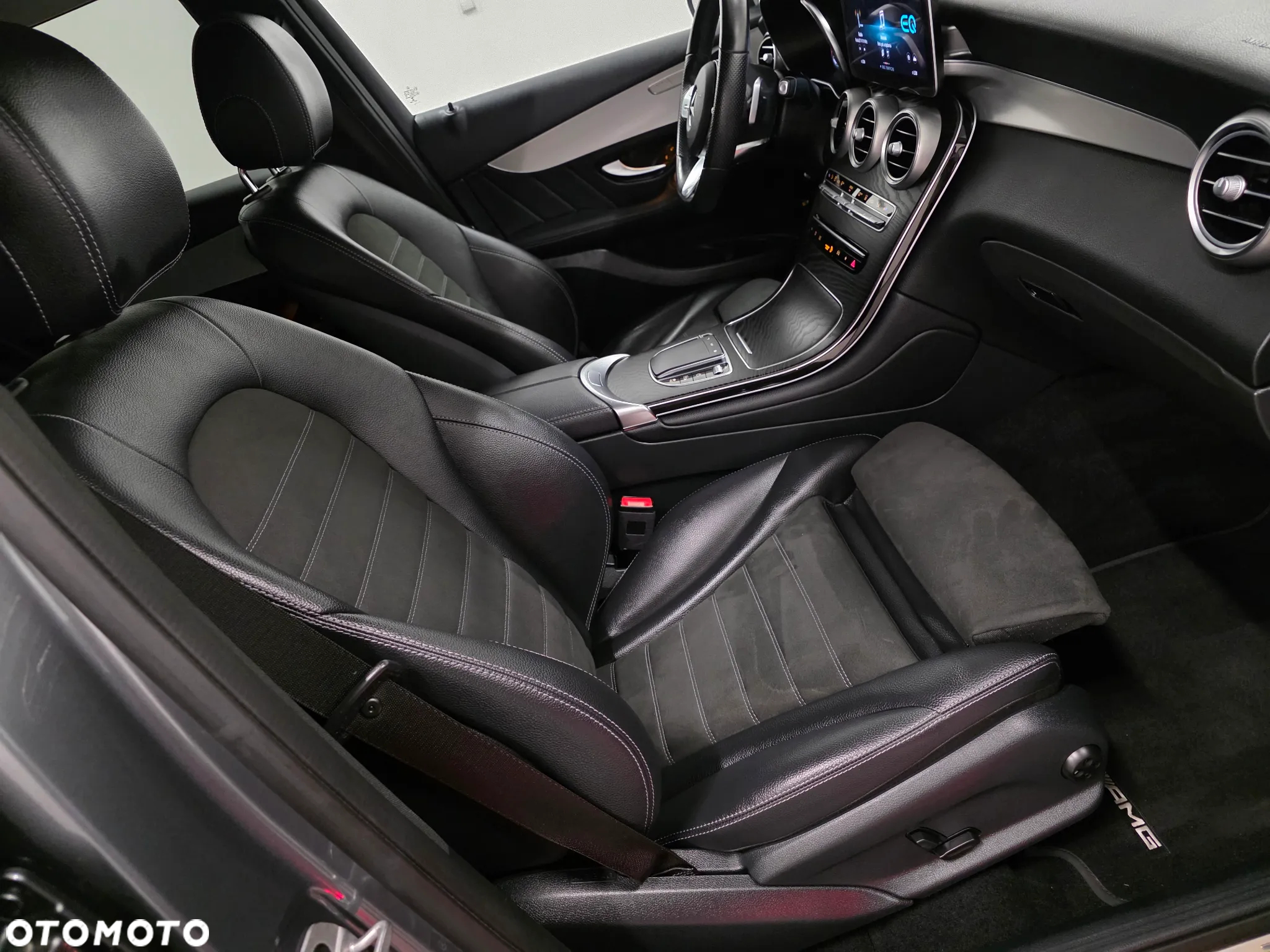 Mercedes-Benz GLC 220 d 4Matic 9G-TRONIC AMG Line Plus - 18