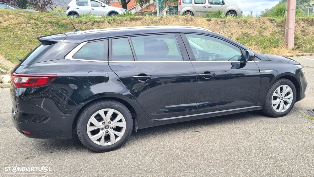 Renault Mégane Sport Tourer 1.3 TCe Limited - 4