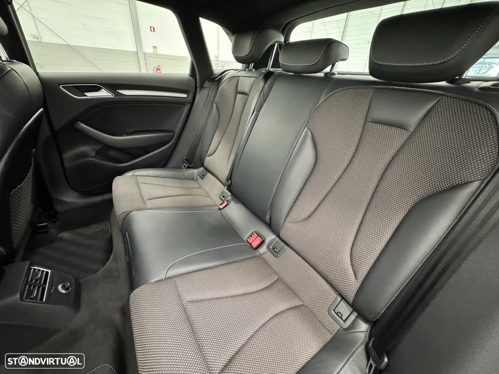 Audi A3 Sportback 30 TDI S-line S tronic - 28