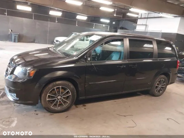 Dodge Grand Caravan 3.6 R/T - 34